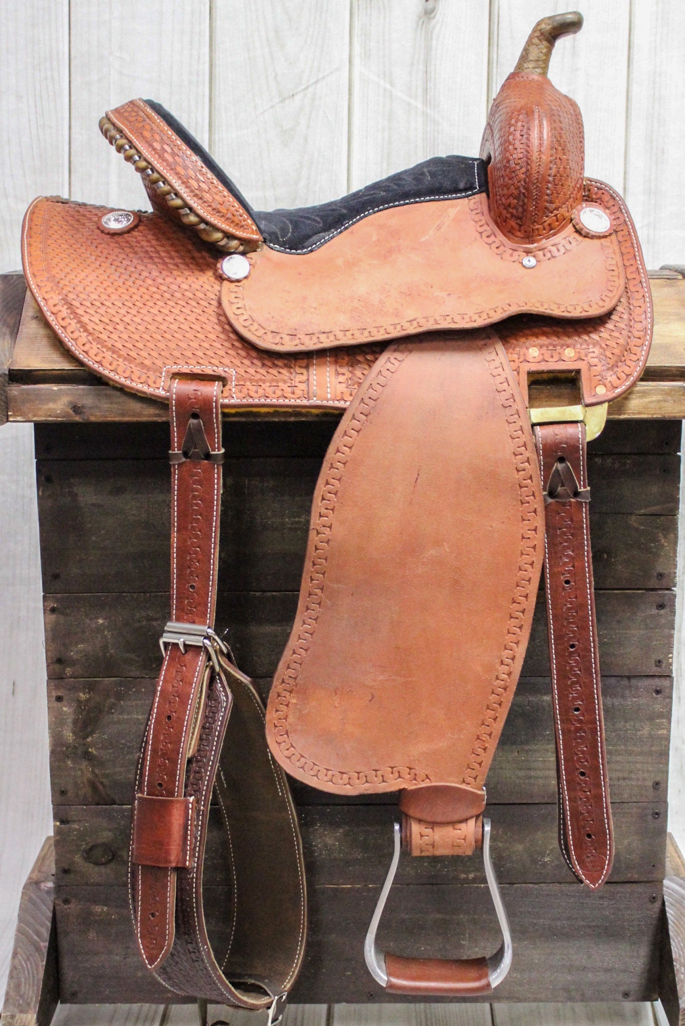 14" Barrel Racing Western Basket Pattern Saddle - M - Royal Saddles - 