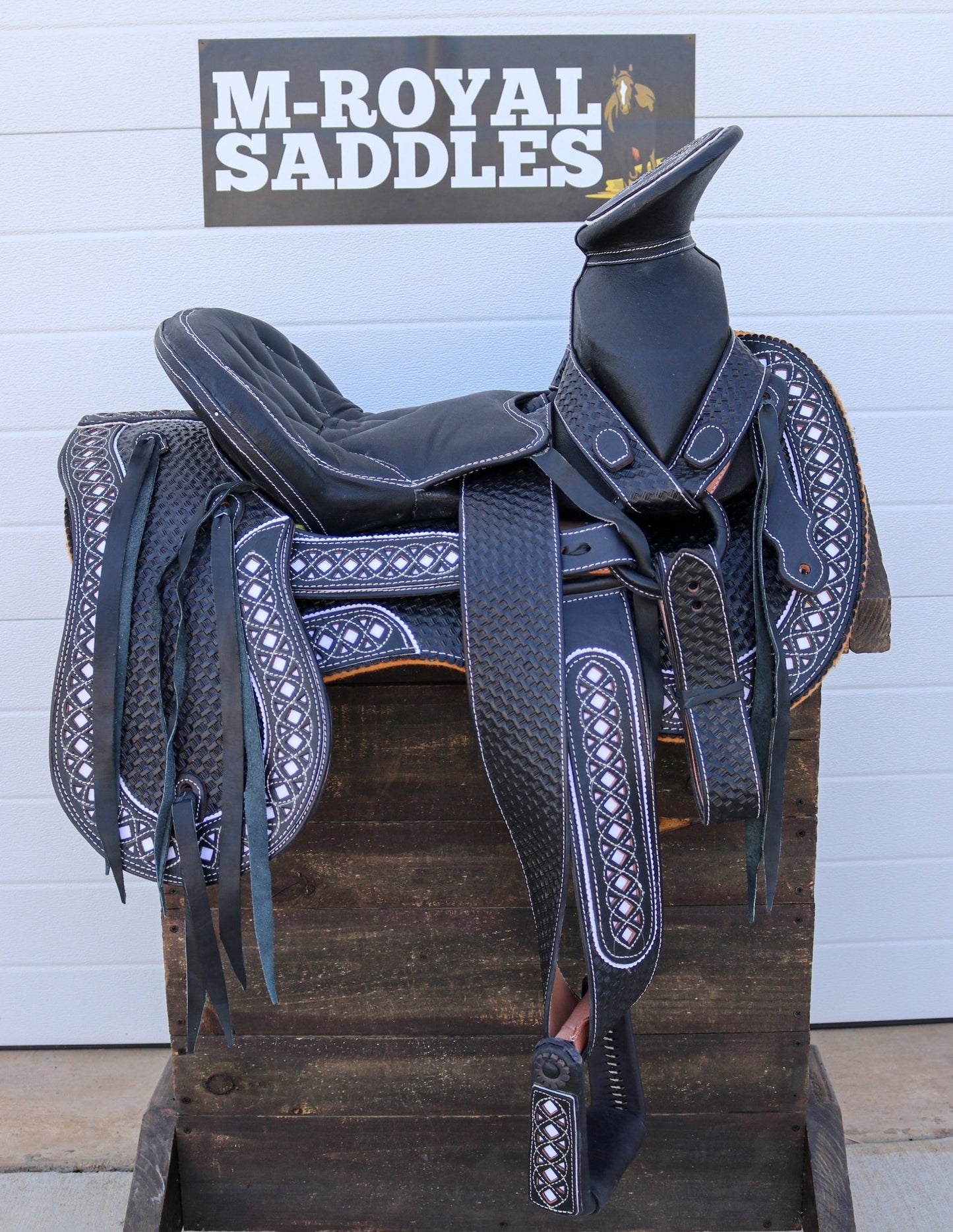 15" Black Charro Cola Montura Saddlebags - M - Royal Saddles - Charro Saddles/Monturas