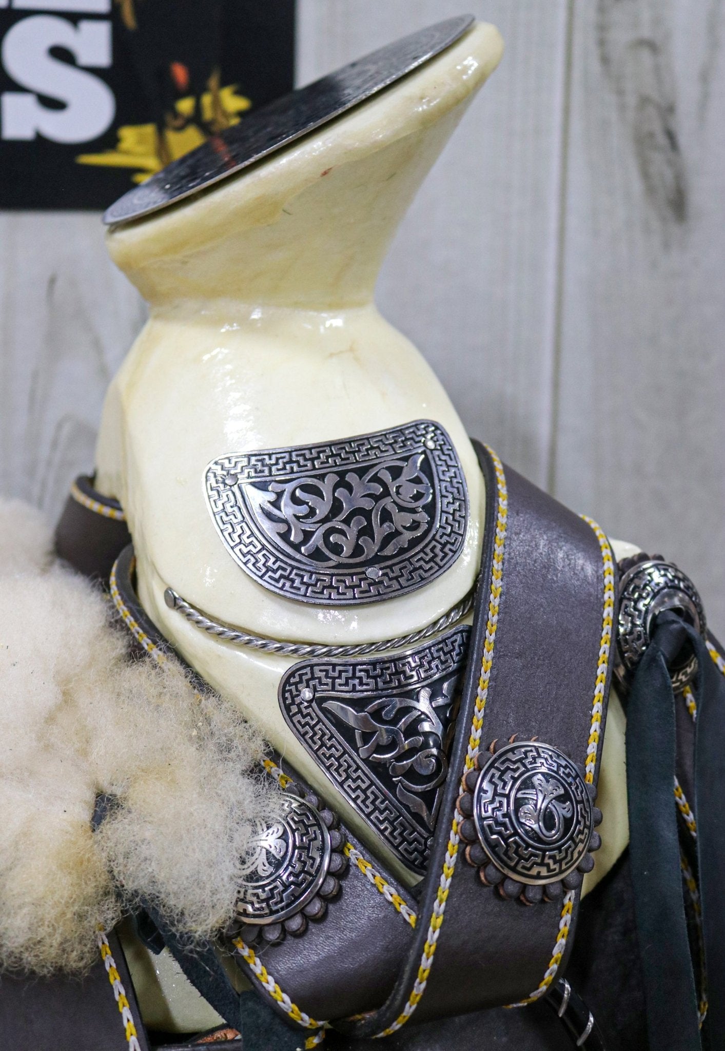 15" Charro Latigo Fina Acero Horse Montura Saddle - M - Royal Saddles - Charro Saddles/Monturas