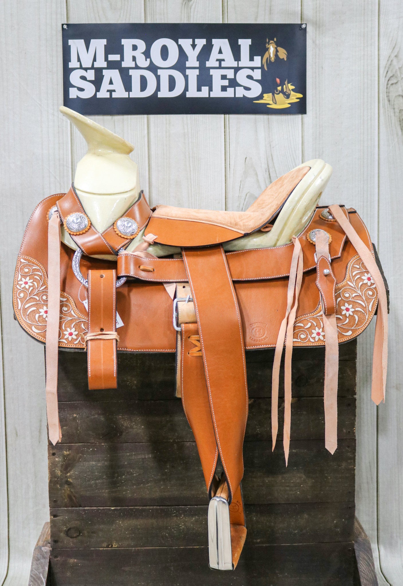 15" Charro Montura Fina Piteada Charra Pita - M - Royal Saddles - Charro Saddles/Monturas