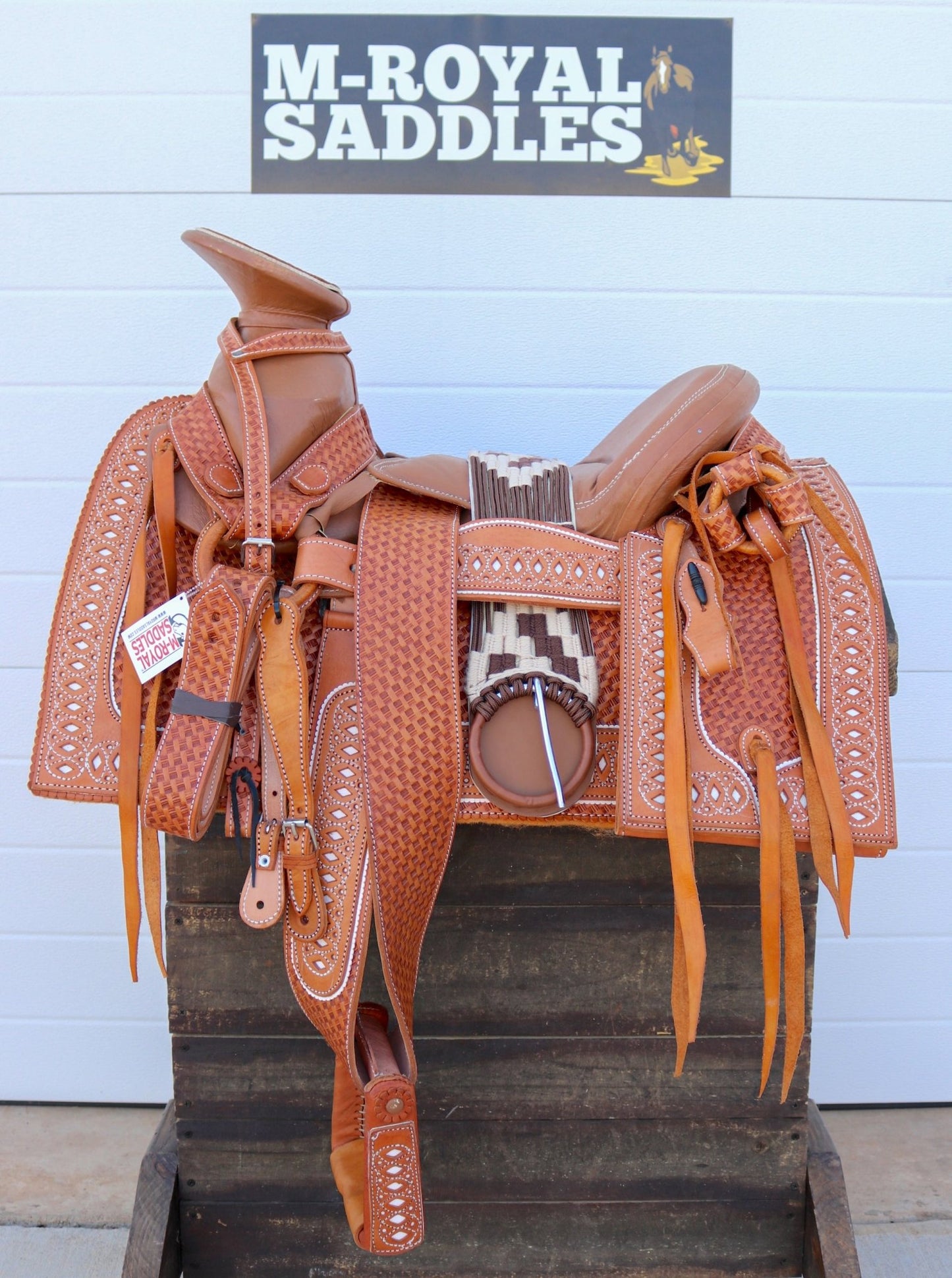 15" Tan Square Skirt Charro Montura Saddle - M - Royal Saddles - Charro Saddles/Monturas