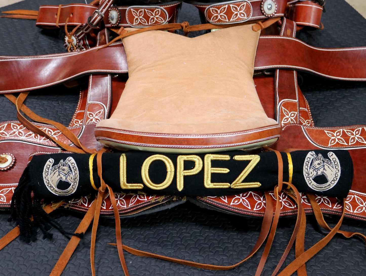 Lopez Black Sarape Mexican Charro Saddle - M - Royal Saddles - Sarapes