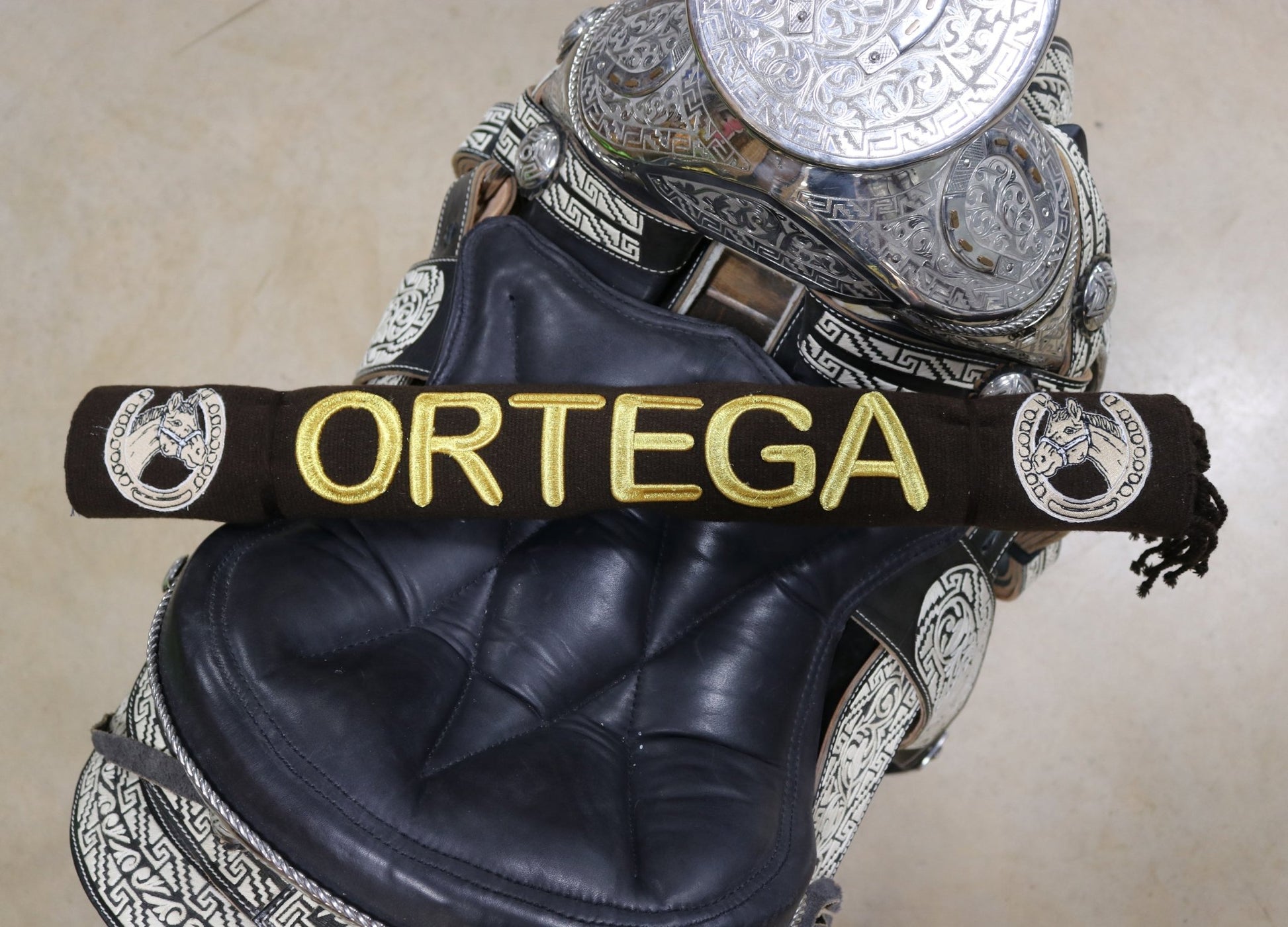 Oretega Cafe Charro Sarape Montura Charra Mexican Saddle - M - Royal Saddles - Sarapes